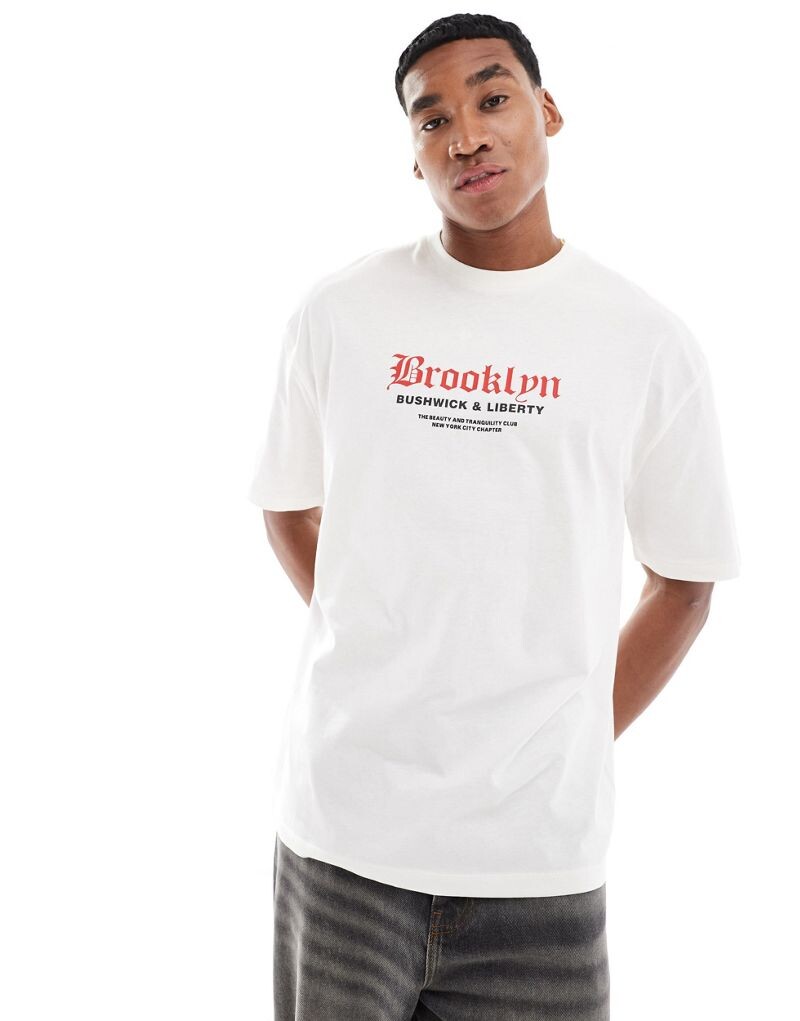 

Белая футболка оверсайз с принтом Brooklyn на груди ASOS DESIGN