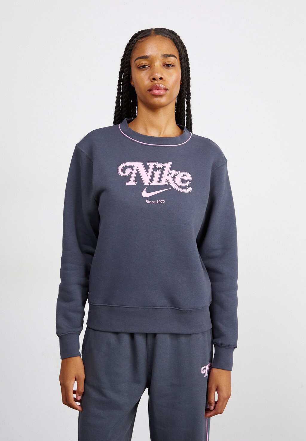 

Толстовка Crew Nike, цвет anthracite