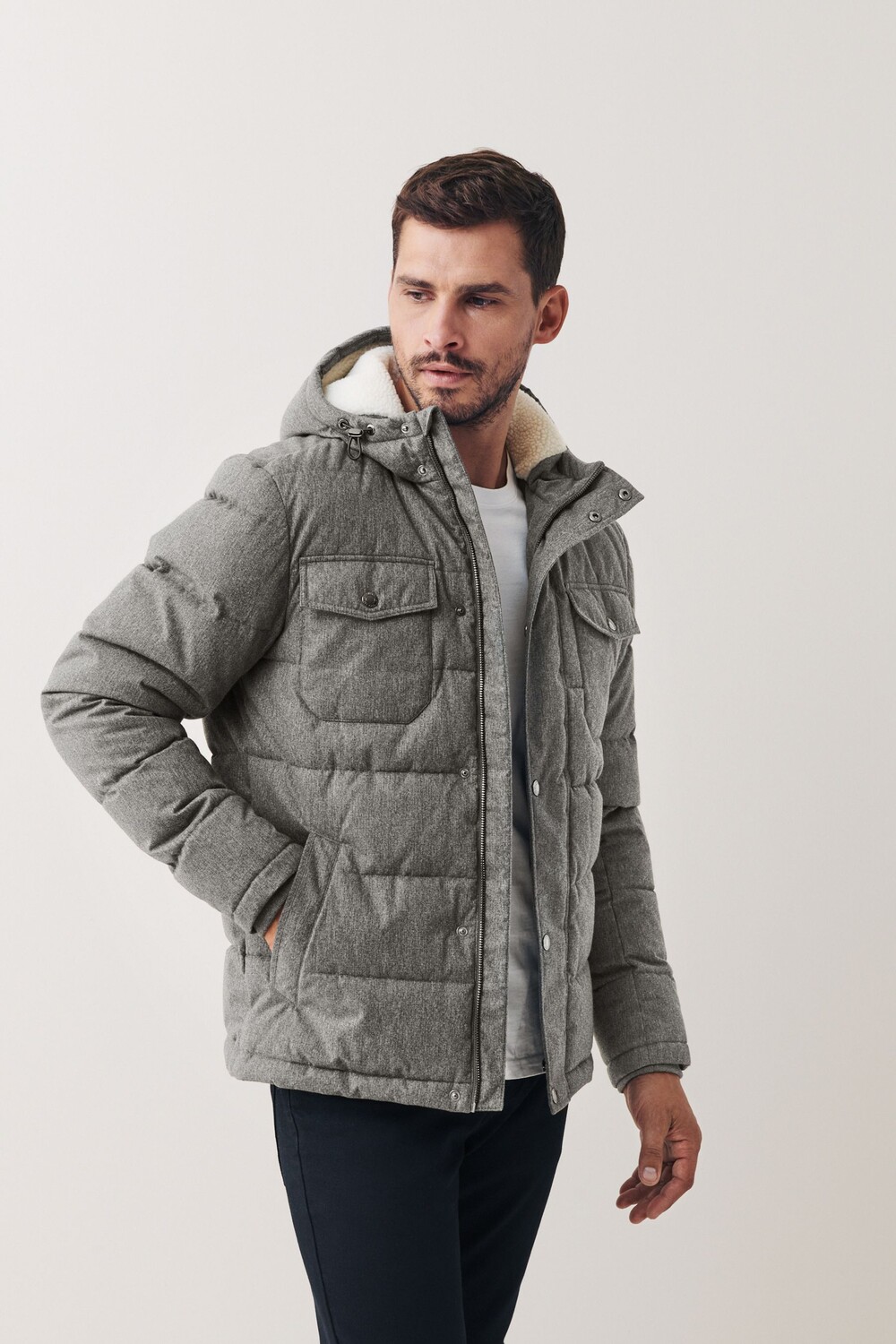 

Текстурированный пуховик Next, серый