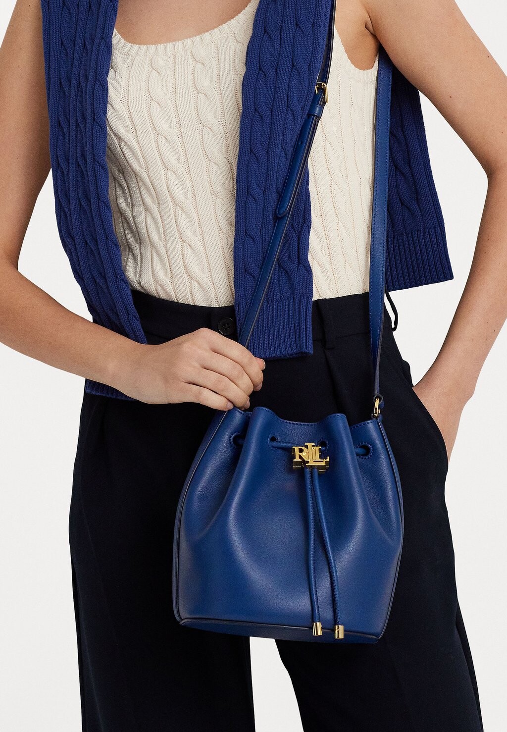 

Сумка через плечо ANDIE DRAWSTRING MEDIUM Lauren Ralph Lauren, цвет indigo sail