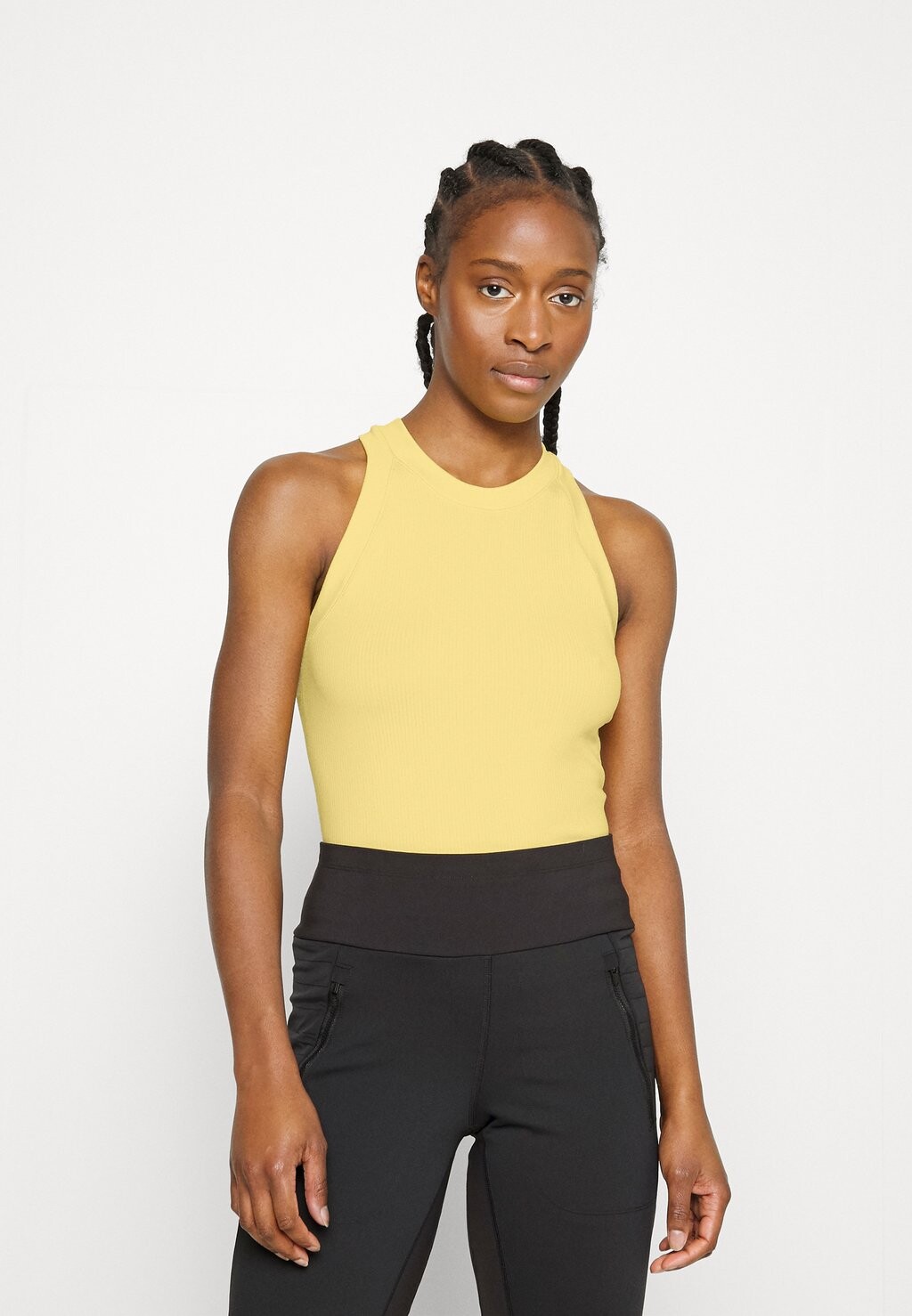 

Топ Athleta
