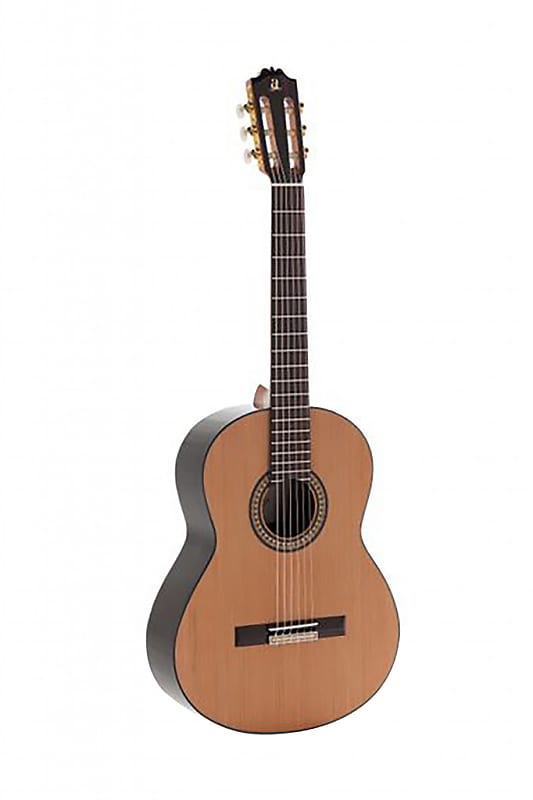 Акустическая гитара Admira A4 Classical Guitar w/ Solid Cedar Top, Handcrafted Series цена и фото