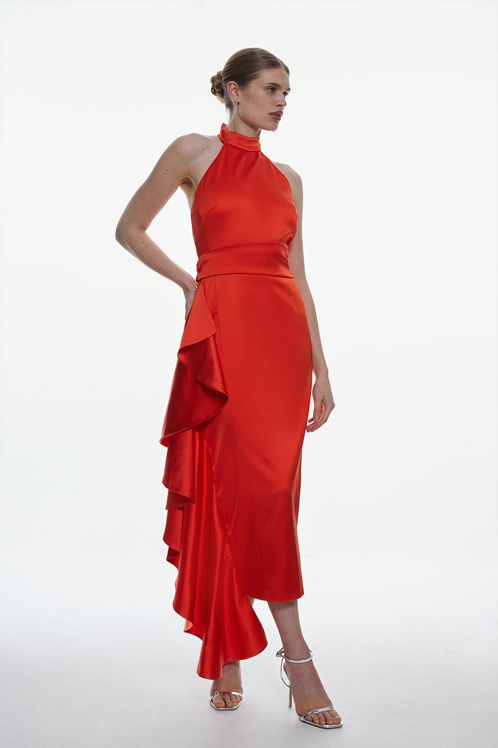 цена Итальянское структурированное атласное платье миди с бретелькой на шее и драпировкой-карандашом Karen Millen, красный