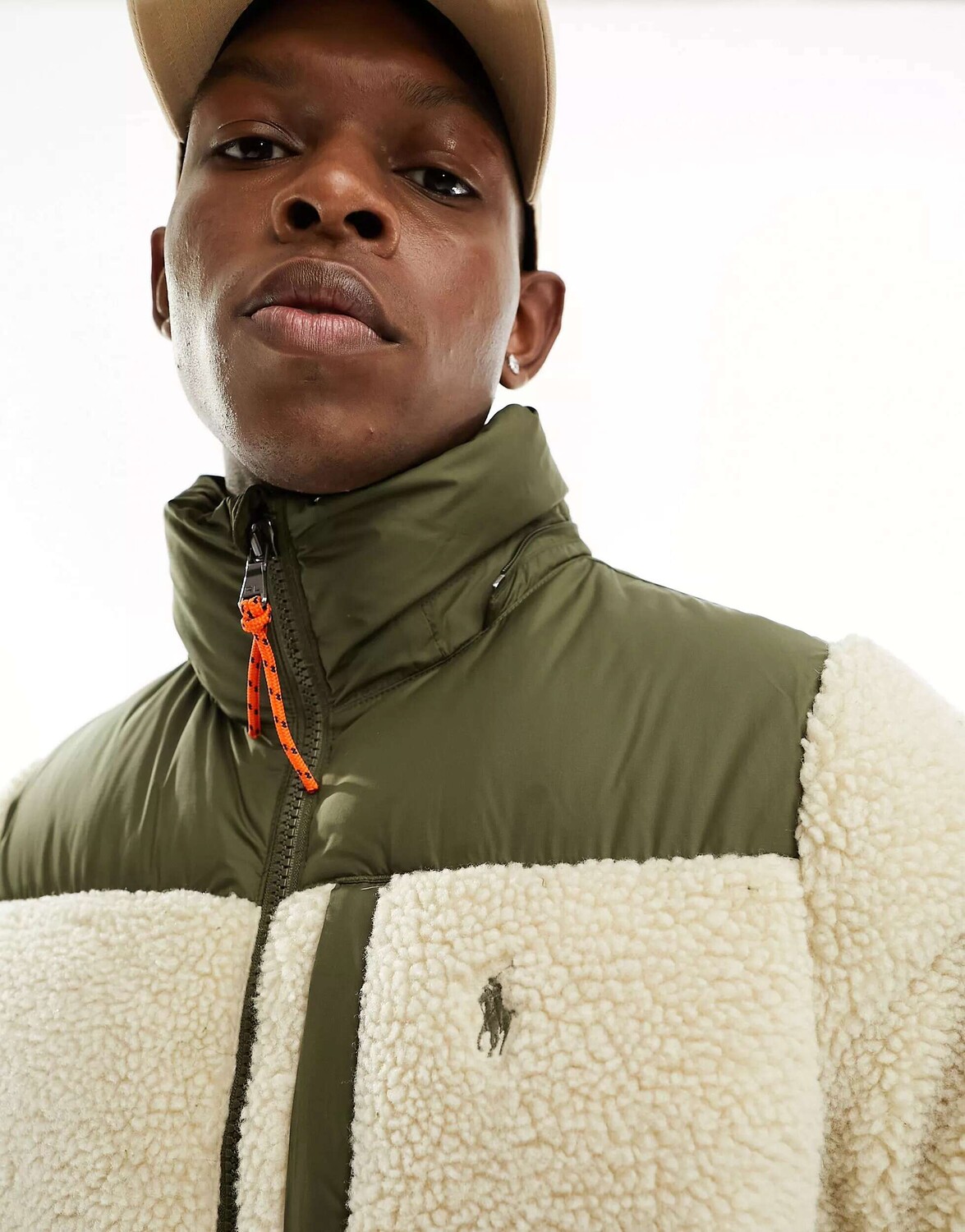 

Бежевый/зеленый гибридный пуховик Polo Ralph Lauren со съемным капюшоном
