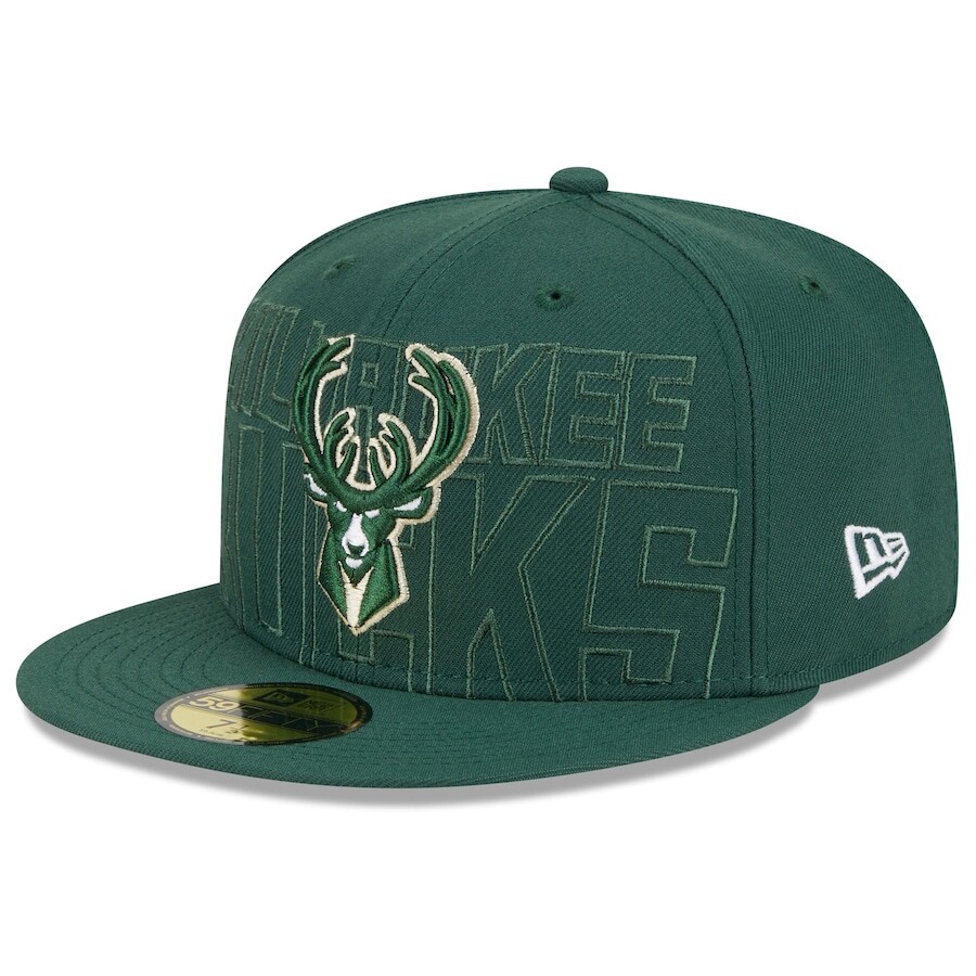 

Бейсболка New Era Milwaukee Bucks, зеленый