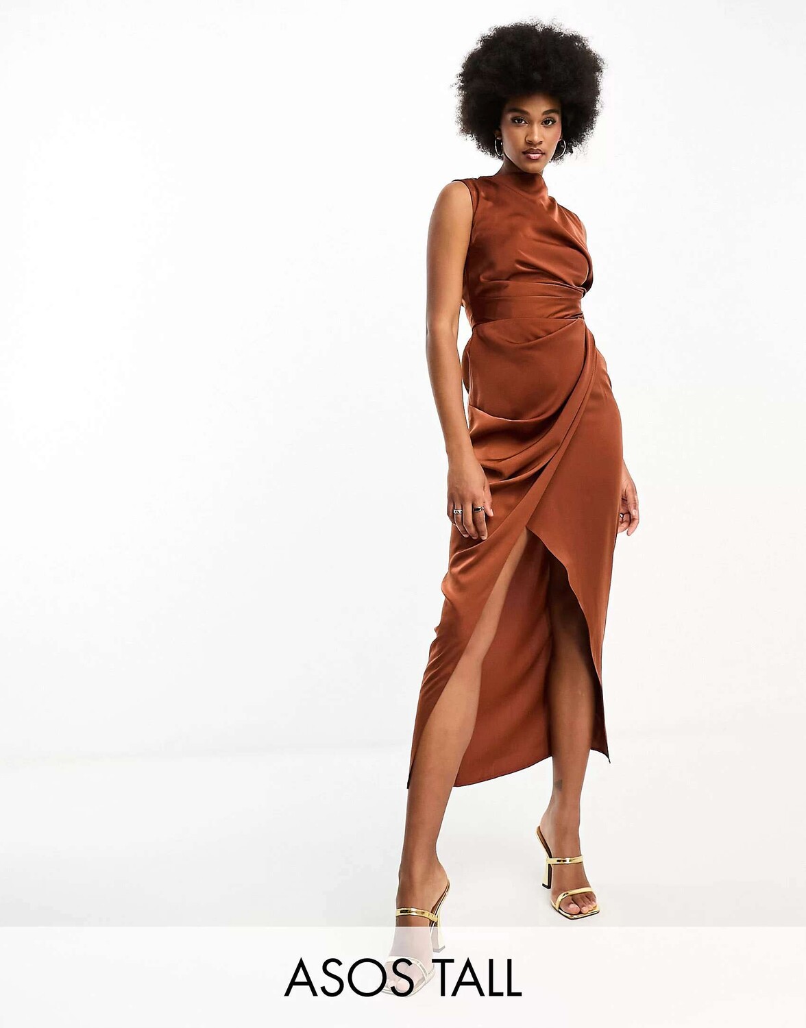 

ASOS DESIGN Tall Шоколадное атласное драпированное платье с юбкой с запахом, Коричневый