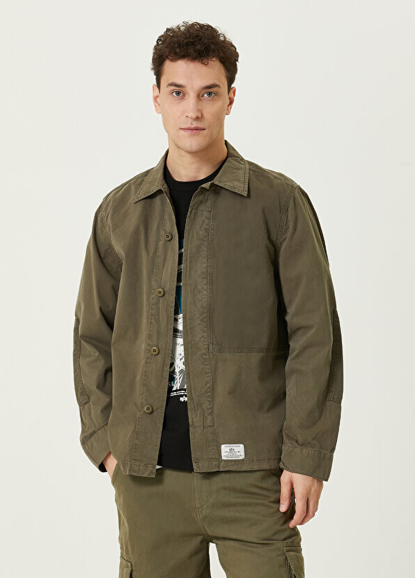 

Верхняя рубашка цвета хаки с логотипом Alpha Industries