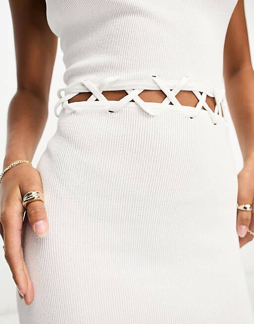 

Белое трикотажное платье миди с вырезом на талии ASOS DESIGN Petite