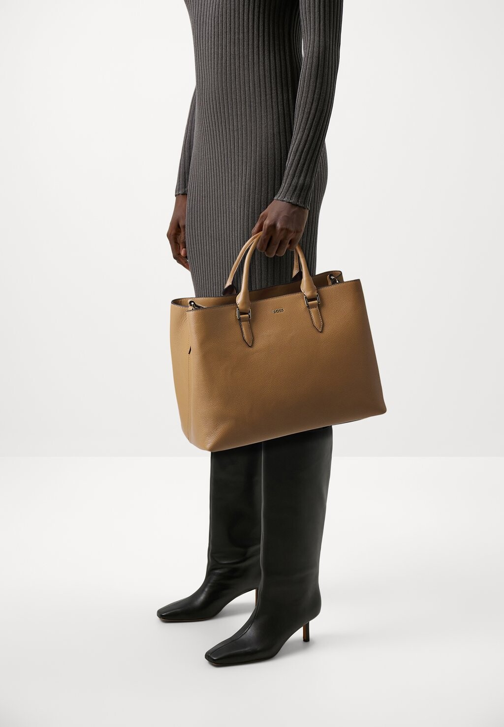 

Сумка ALYCE BUSINESS TOTE BOSS, цвет camel