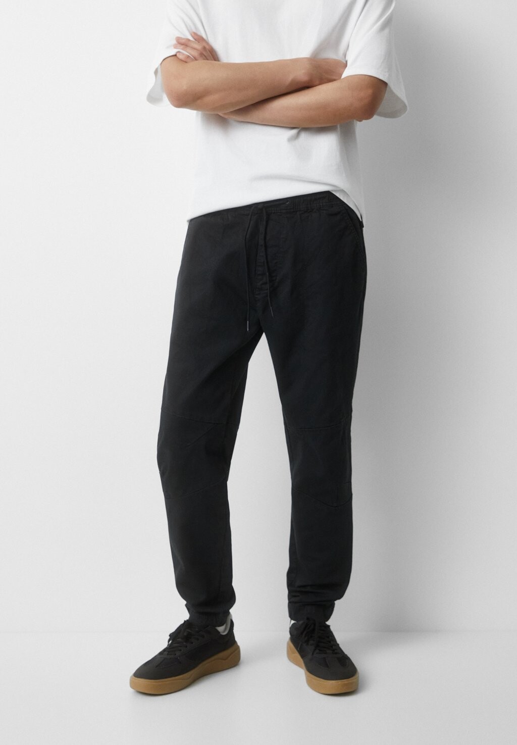 

Спортивные брюки Jogger Fit PULL&BEAR, черный