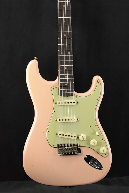 

Электрогитара Fender Custom Shop '60 Stratocaster Journeyman Relic - Super Faded Aged Shell Pink