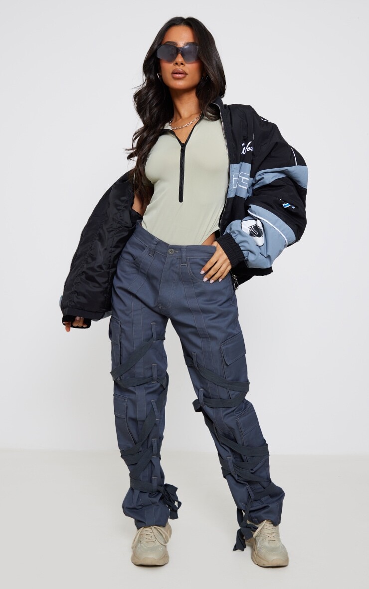 

PrettyLittleThing Petite Уголь с кисточками Cargos