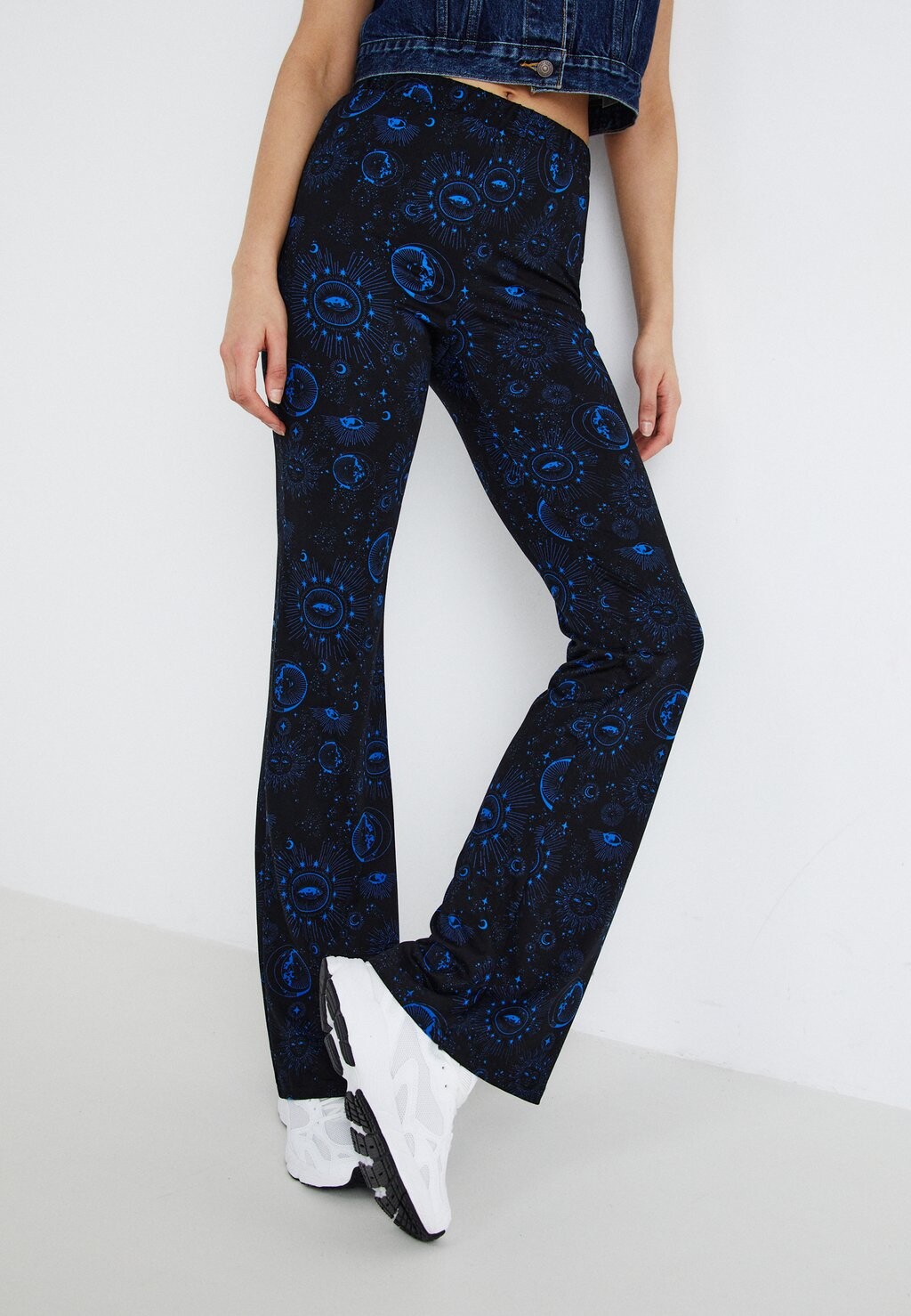 

Брюки Nmdestiny Flarep Pants Noisy May, цвет black/aztec blue
