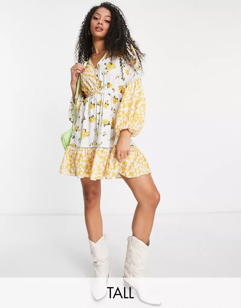 

Желтое платье мини с цветочным принтом и оборками River Island