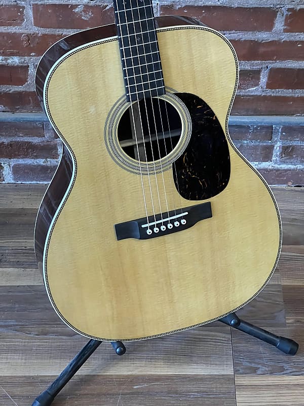 Акустическая гитара Martin 000-28 Standard Series Acoustic | Natural акустическая гитара martin 000 18 standard series acoustic guitar natural w hard case
