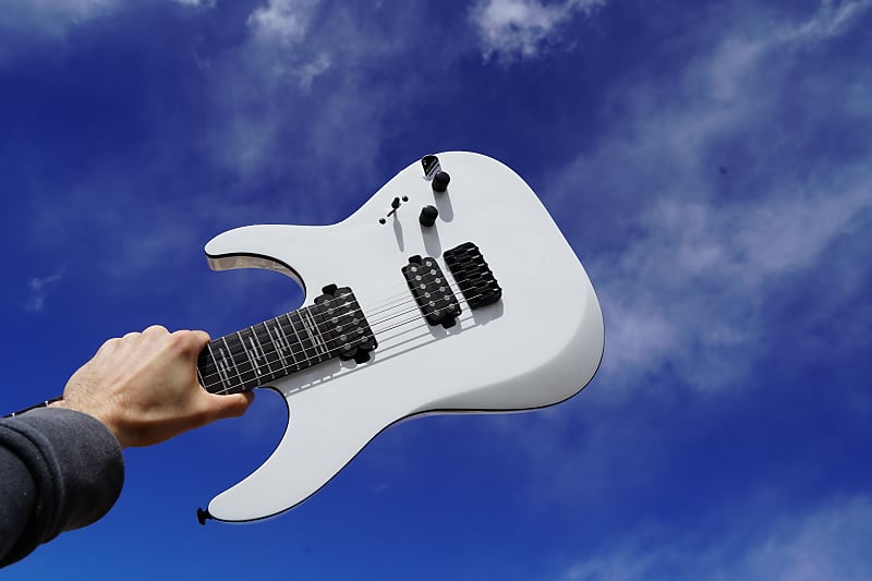 Электрогитара Schecter DIAMOND SERIES Reaper-6 Custom - Gloss White 6-String Electric Guitar