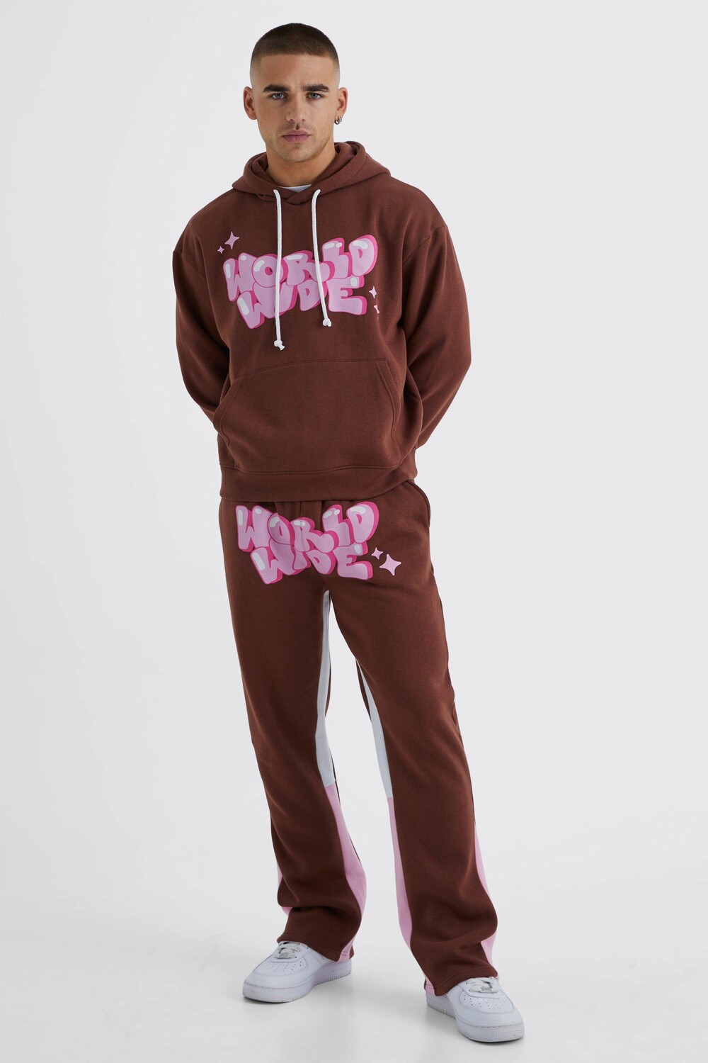 

Спортивный костюм oversized boxy worldwide gusset с капюшоном Boohoo, шоколадный