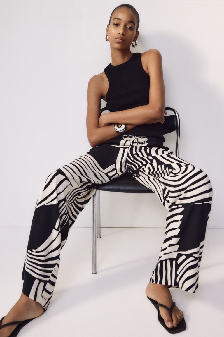 

Широкие брюки без застежки H&M, черный