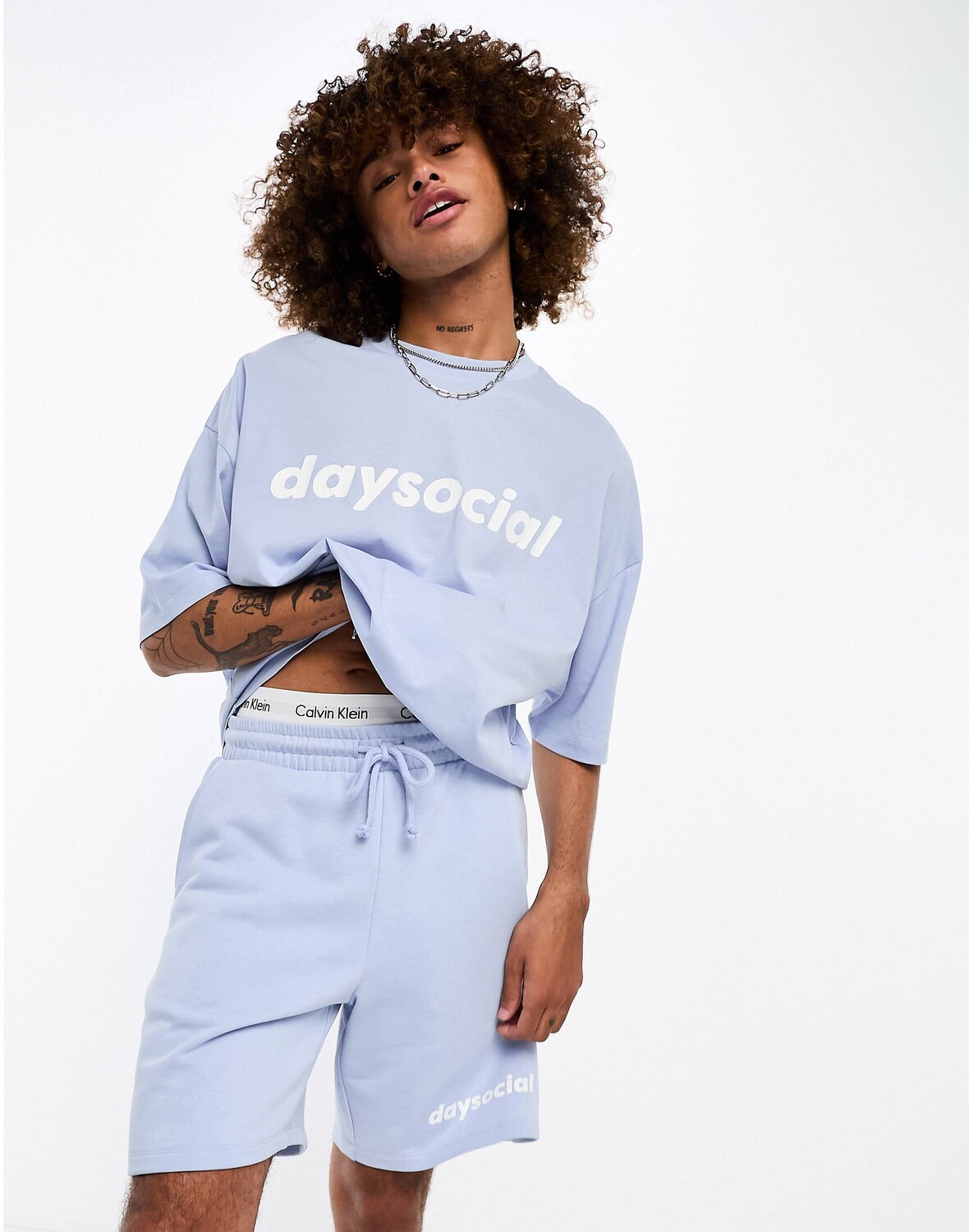 

Фиолетовые свободные шорты с логотипом ASOS Daysocial co-ord ASOS DESIGN
