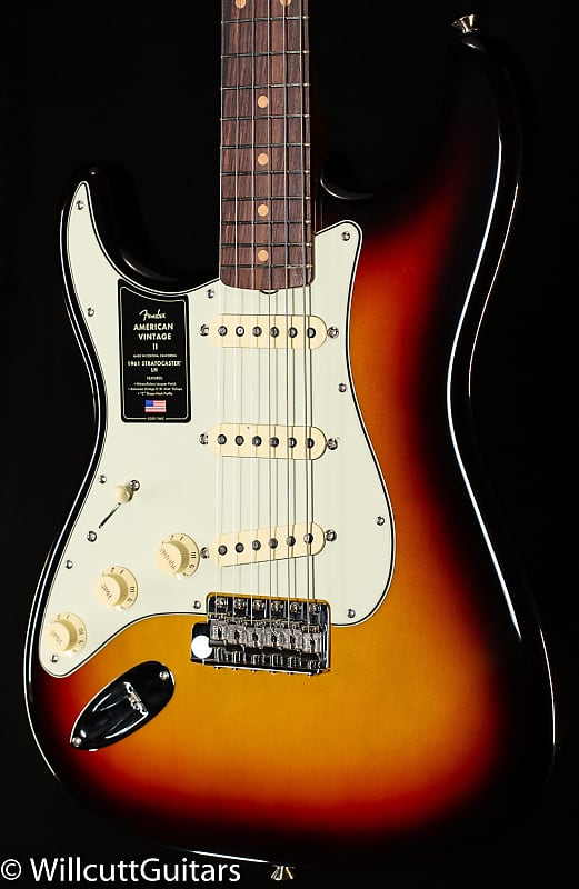 Электрогитара Fender American Vintage II 1961 Stratocaster Rosewood Fingerboard 3-Color Sunburst Lefty электрогитара fender american vintage ii 1961 stratocaster 3 color sunburst lefty
