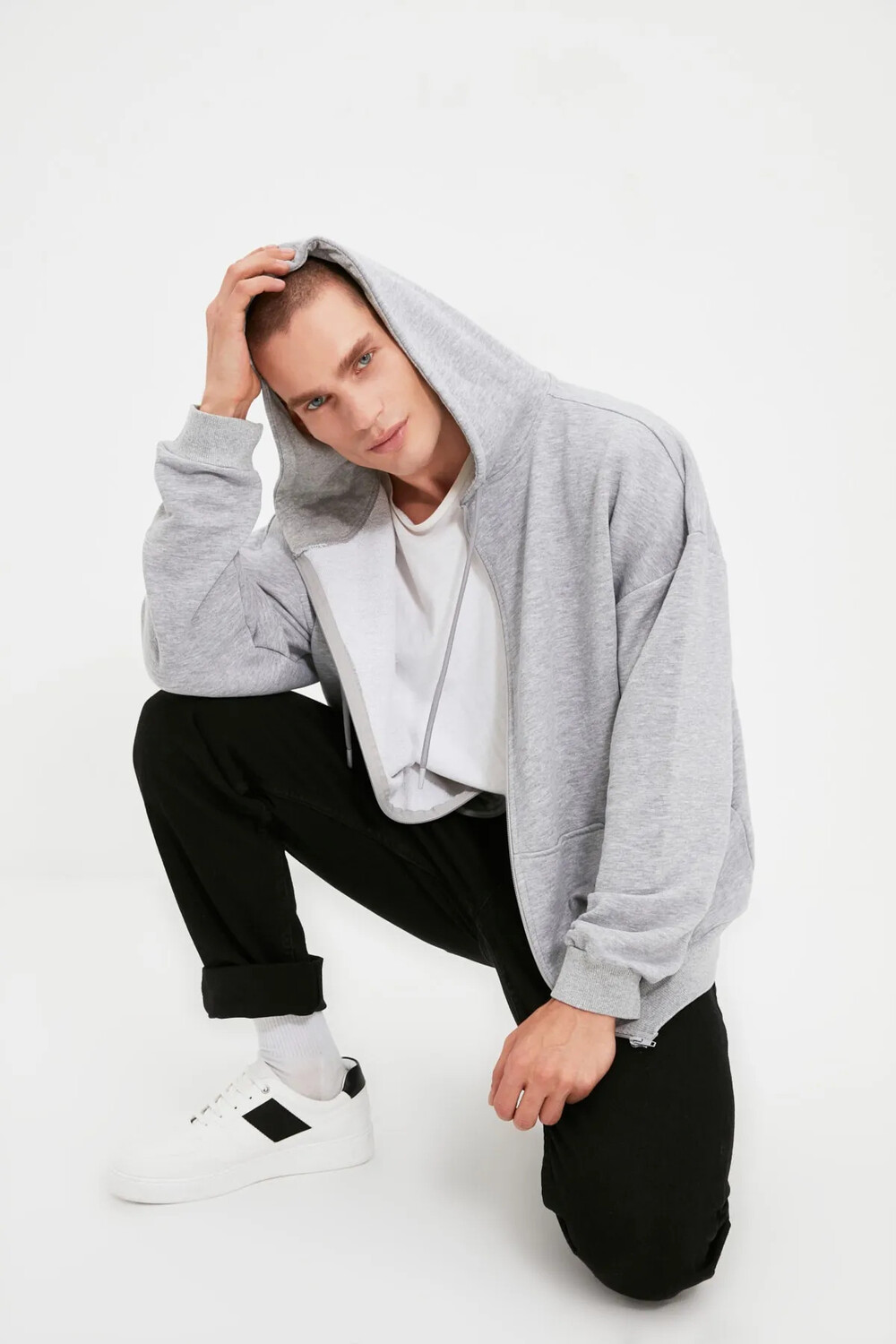 

Толстовка больших размеров - Серый - Oversize Trendyol