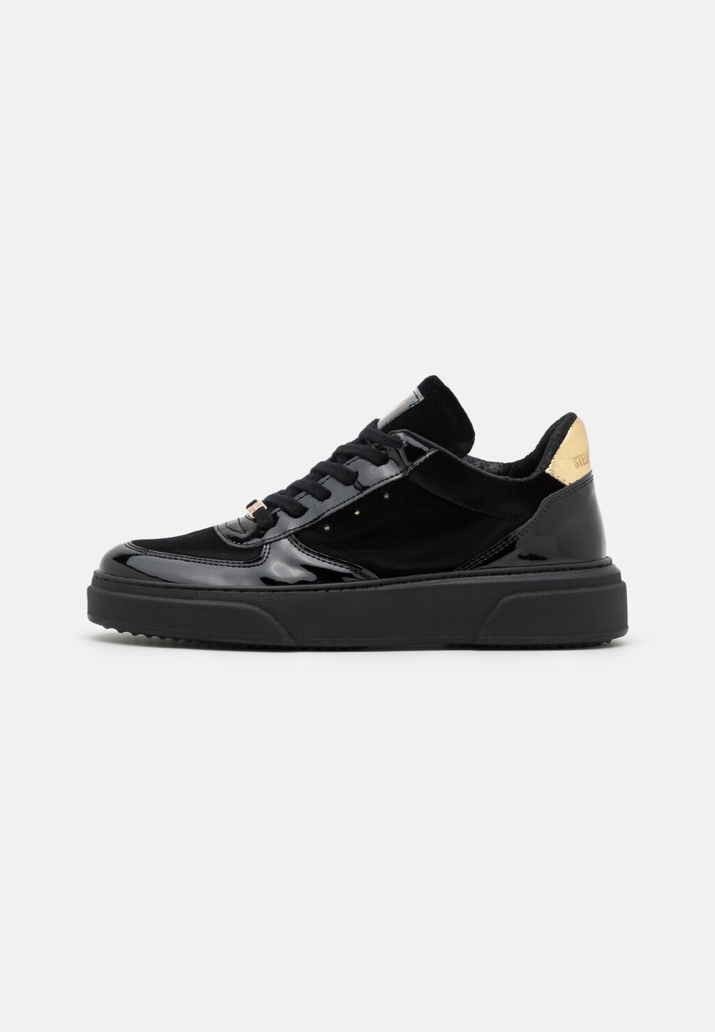 

Кроссовки Steve Madden, черный