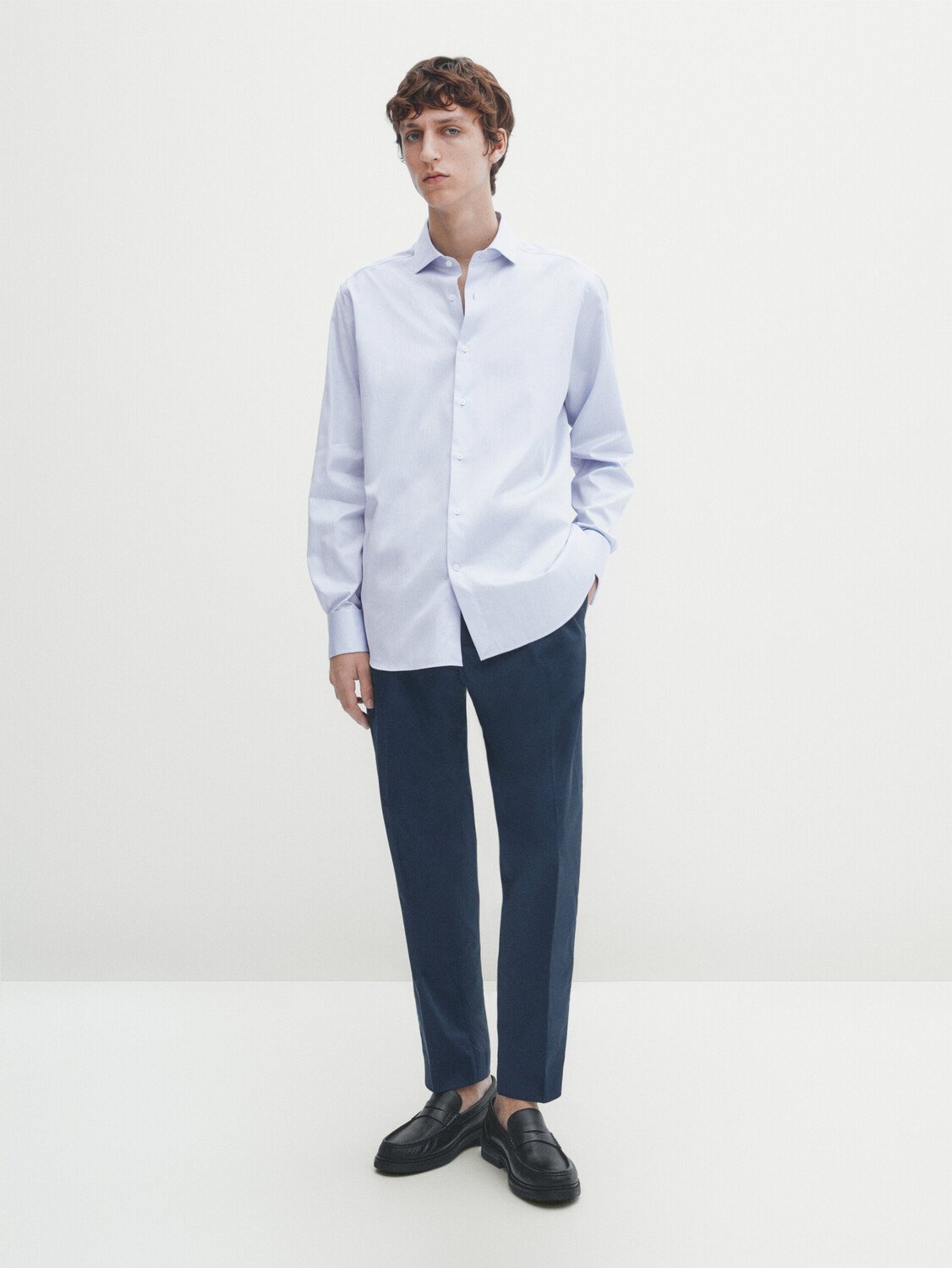 

Рубашка стандартного кроя с двойными манкетами Massimo Dutti, небесно-синий