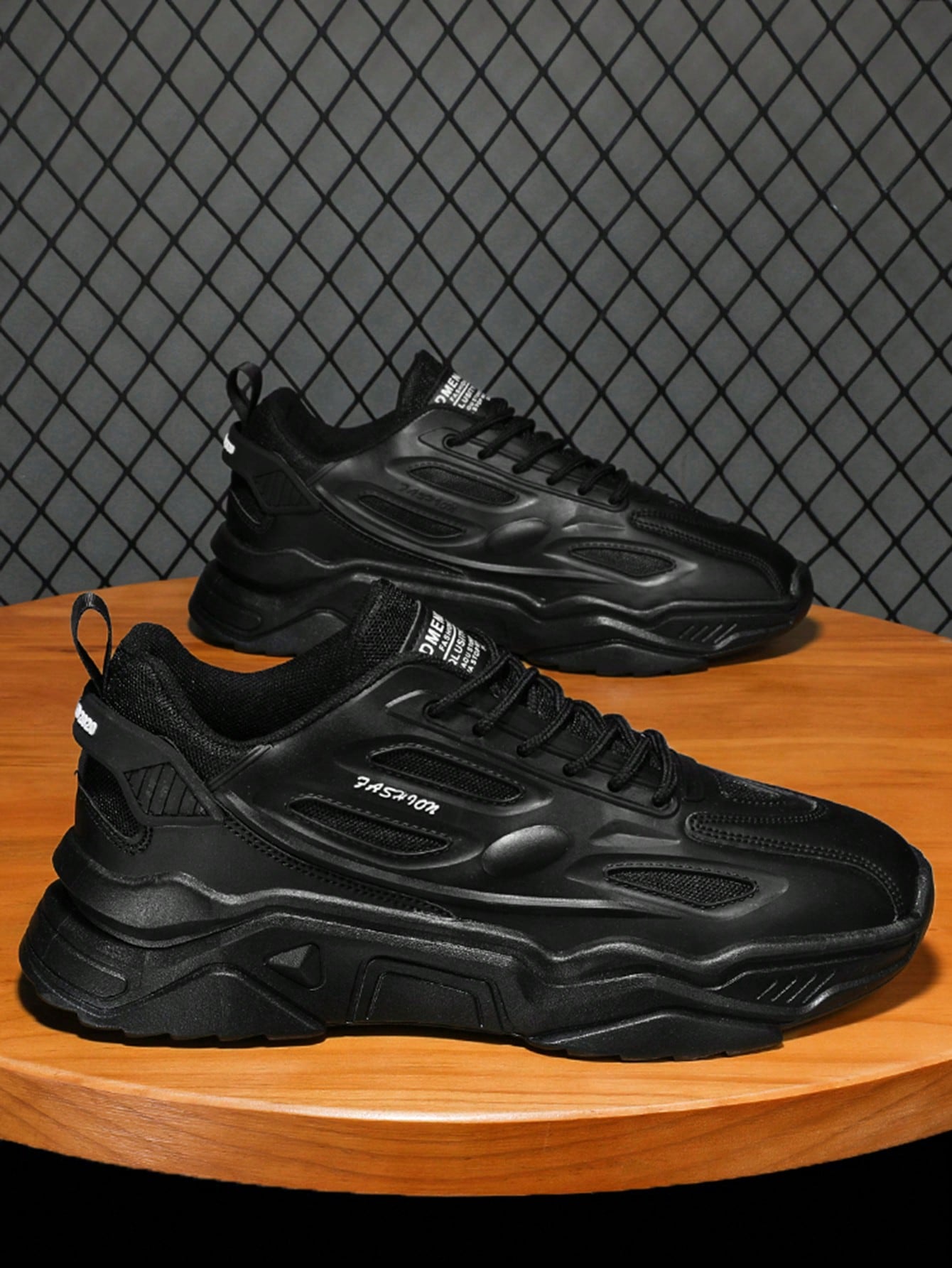 цена Весенне-осенняя новая модная спортивная повседневная обувь в гонконгском стиле для мужчин, черный