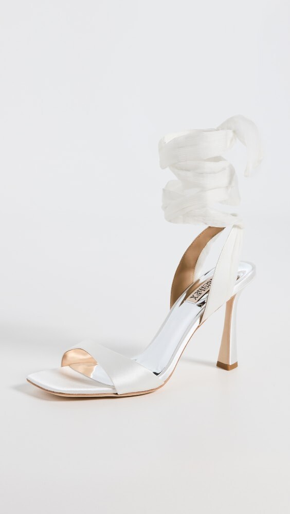 

Сандалии Badgley Mischka Primrose Embellished, белый