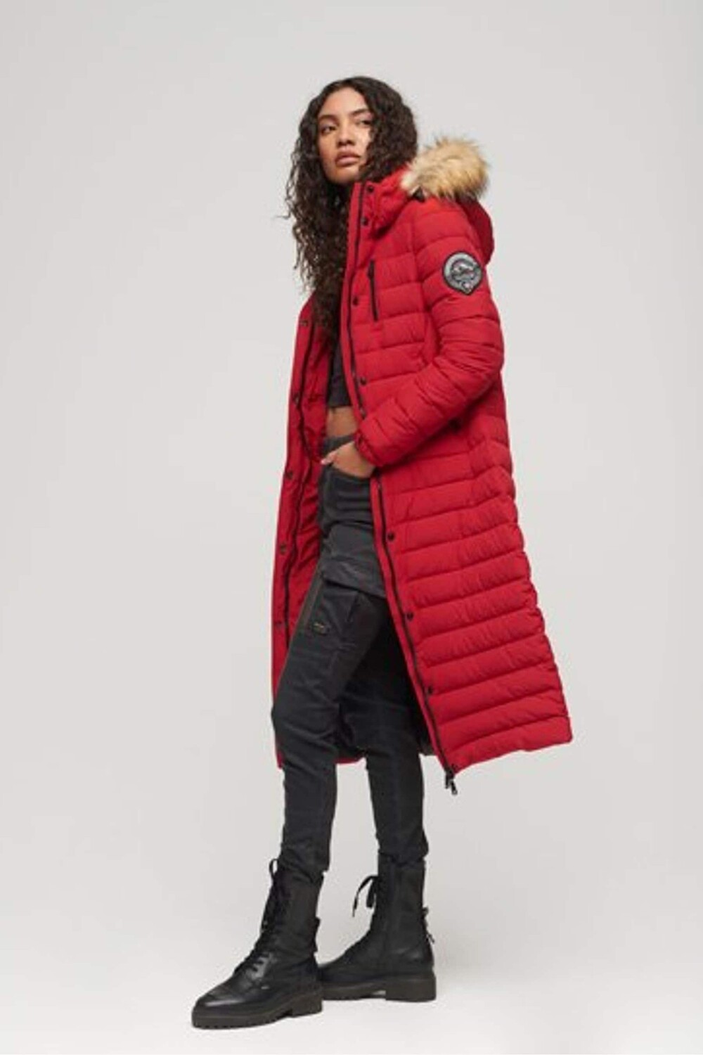

Длинный крой Fuji с капюшоном Superdry, красный