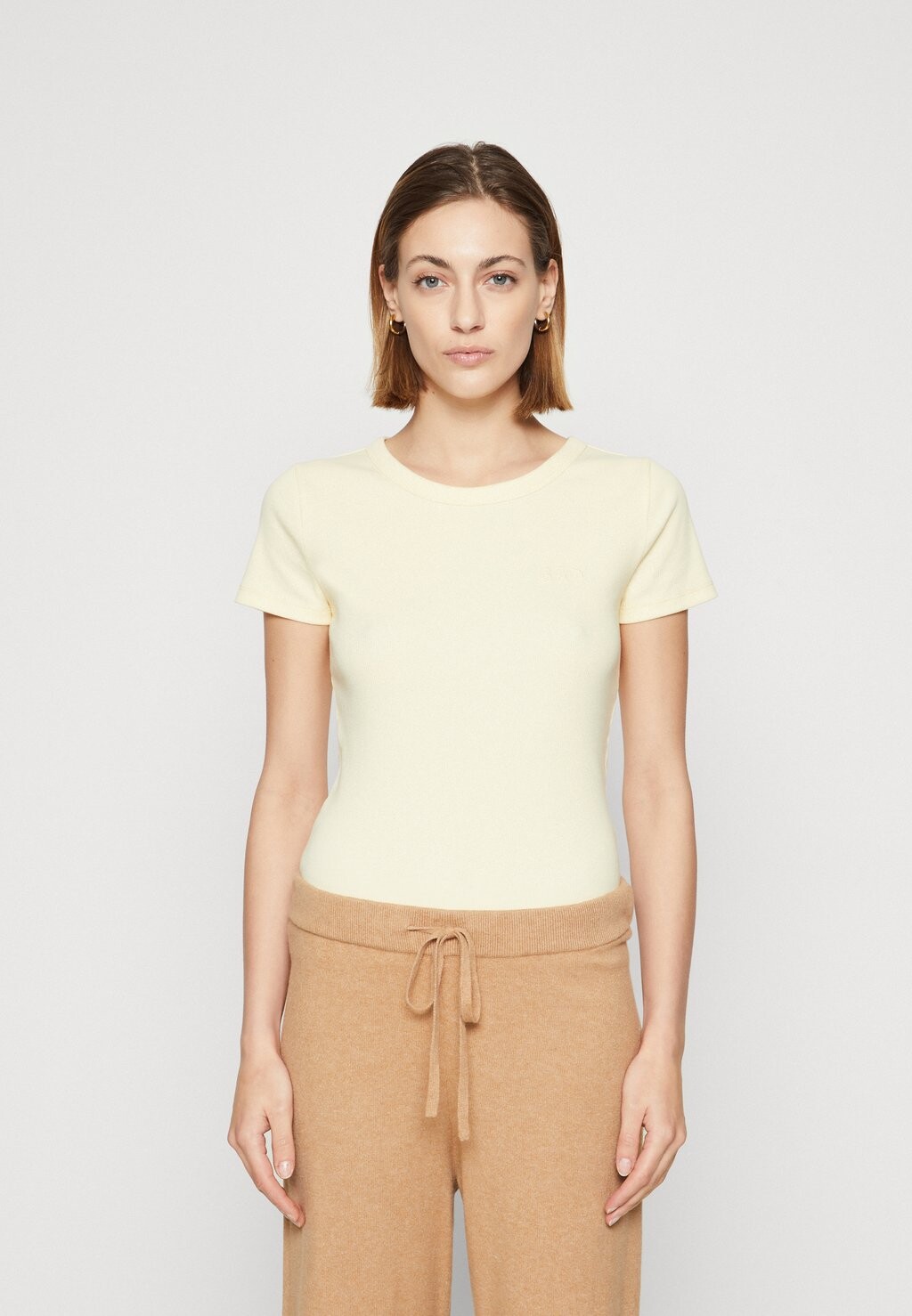 

Футболка базовая BRANNA RINGER GAP, цвет yellow