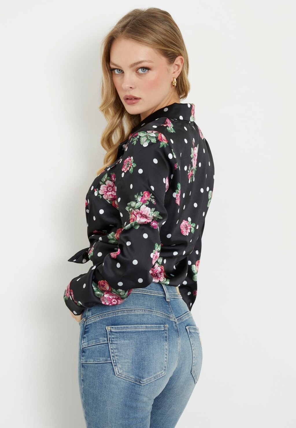 

Блузка на пуговицах MIT POLKA DOTS Guess, черный