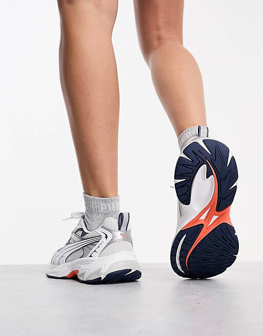 

Бело-темно-синие кроссовки Puma Morphic