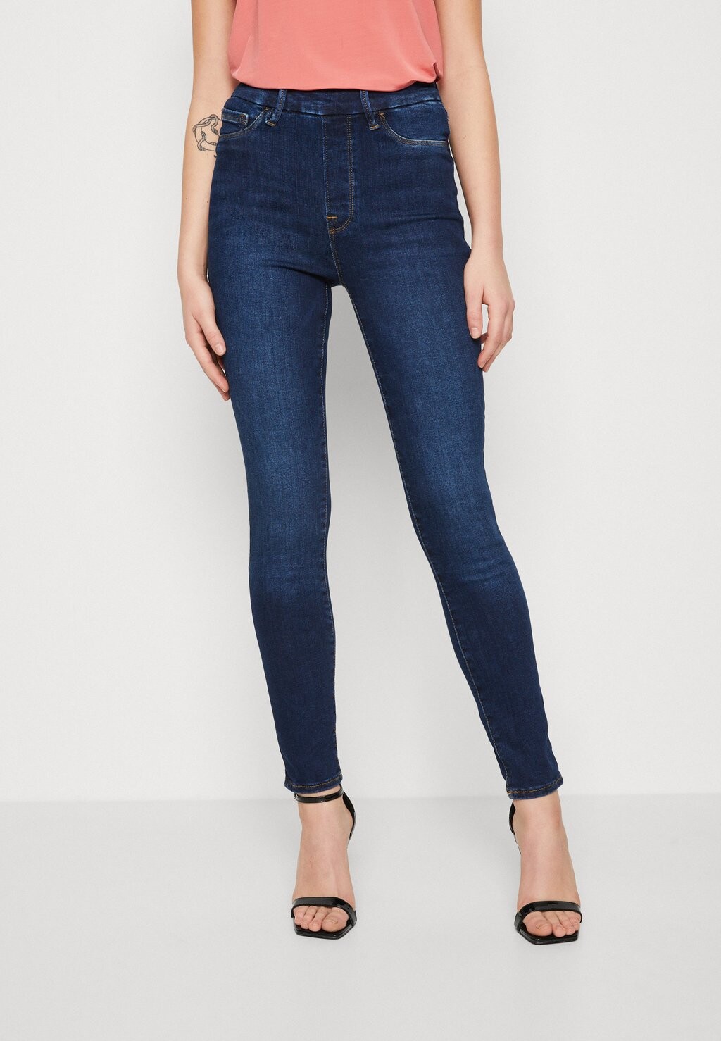 

Джинсы Skinny Fit Good American