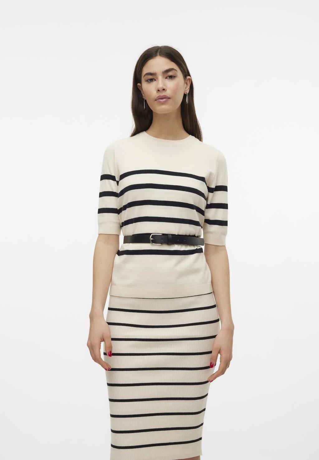 

Футболка с принтом VMSABA PLAIN O NECK Vero Moda Petite, цвет birch/black