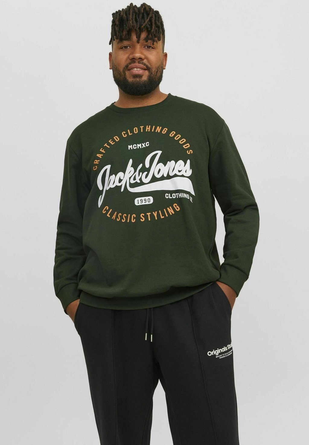 

Толстовка JJMIKK Jack & Jones, вид на горы