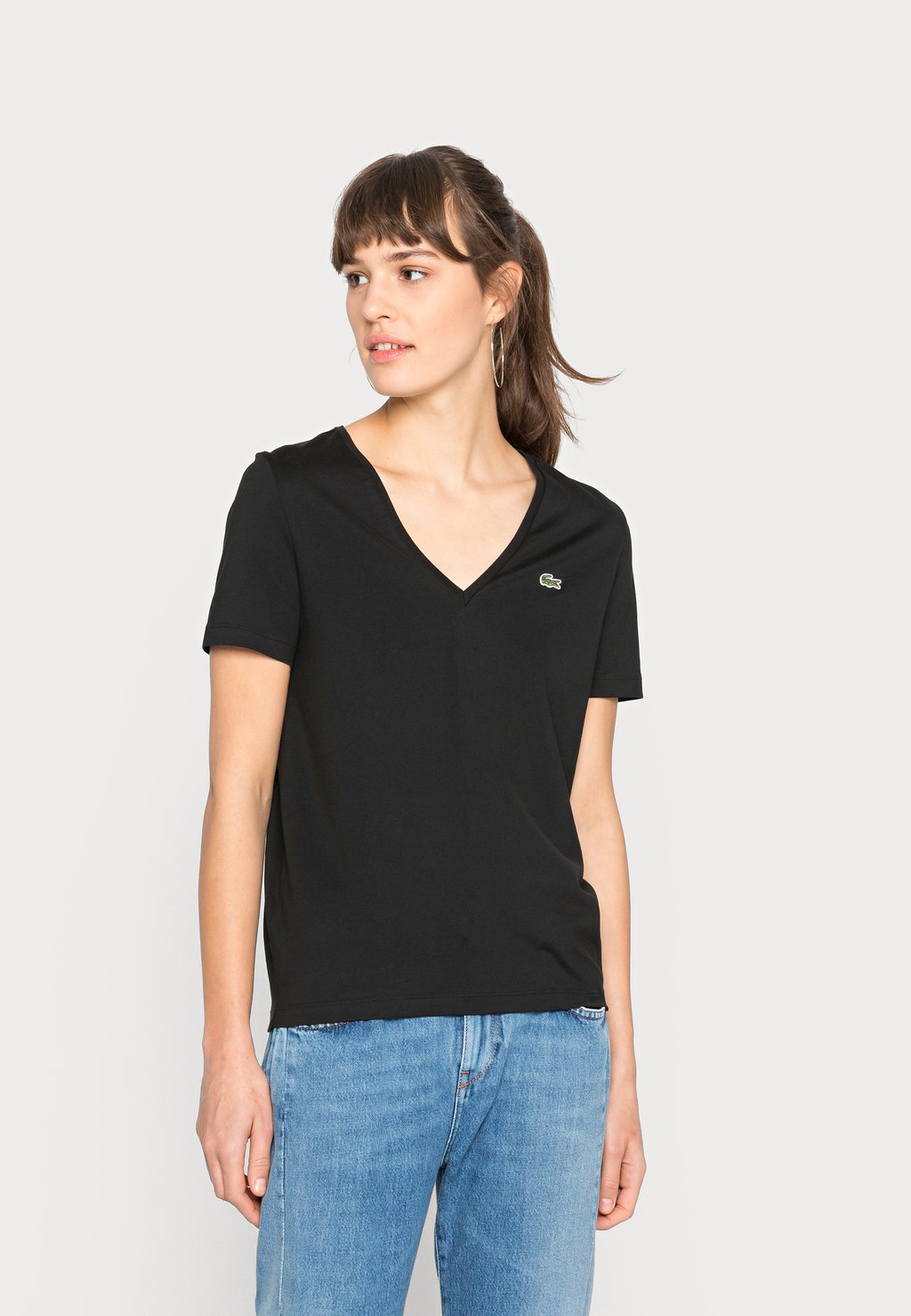 цена Базовая футболка Lacoste, черный