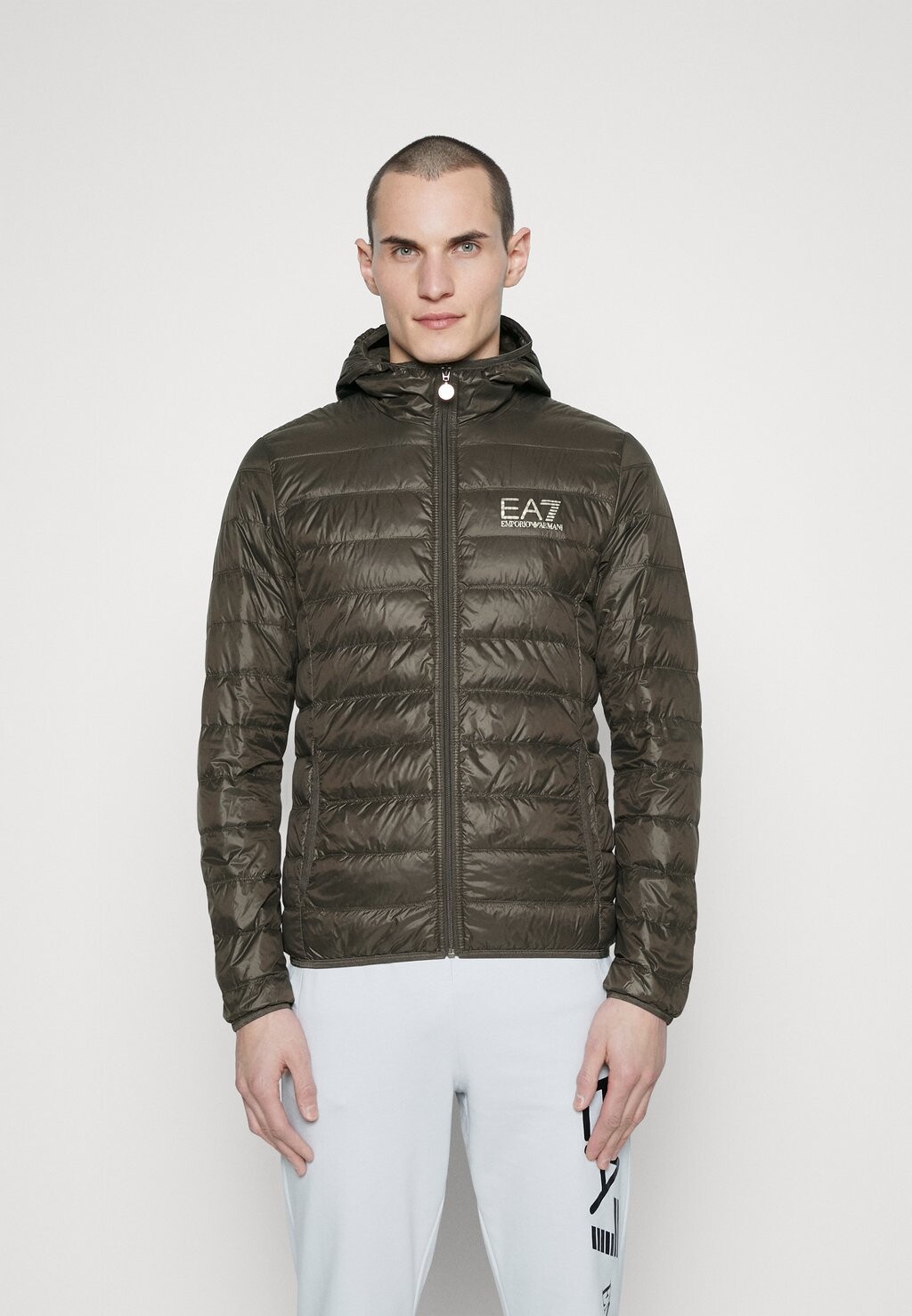 

Пуховик Armani Emporio