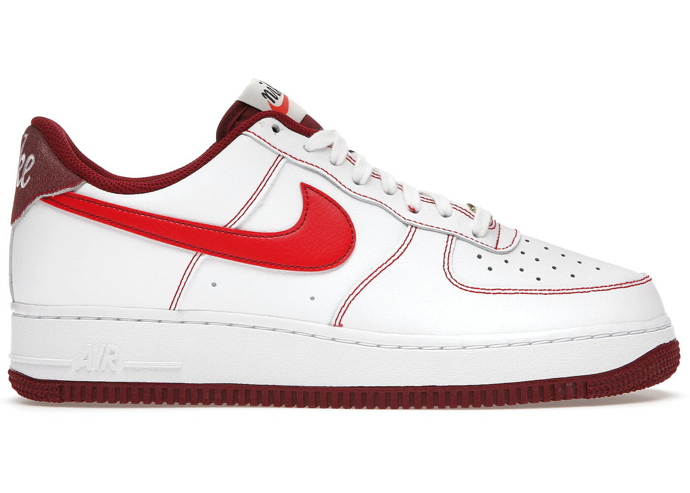 

Кроссовки Nike Air Force 1 Low 07 мужские, белый / красный