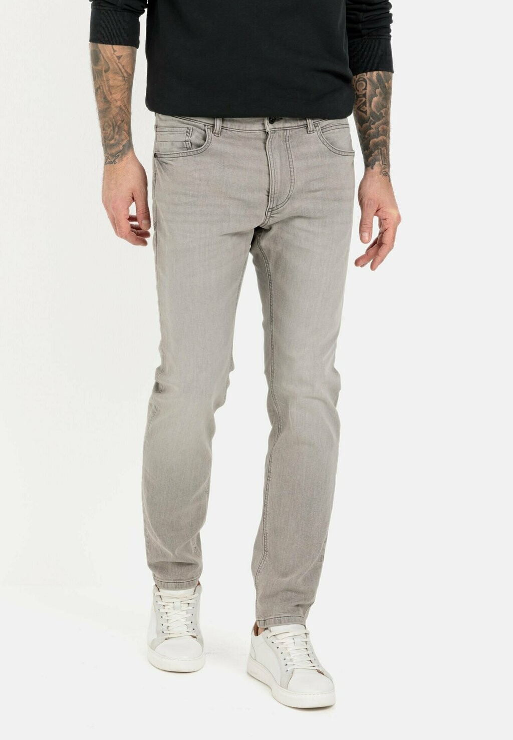 

Джинсы зауженного кроя camel active, цвет cloudy grey