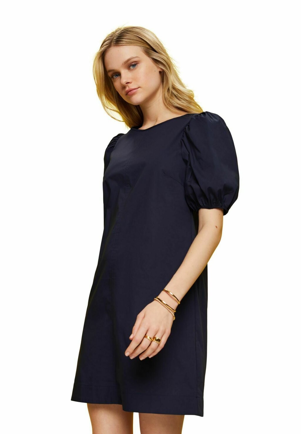 

Повседневное платье Esprit