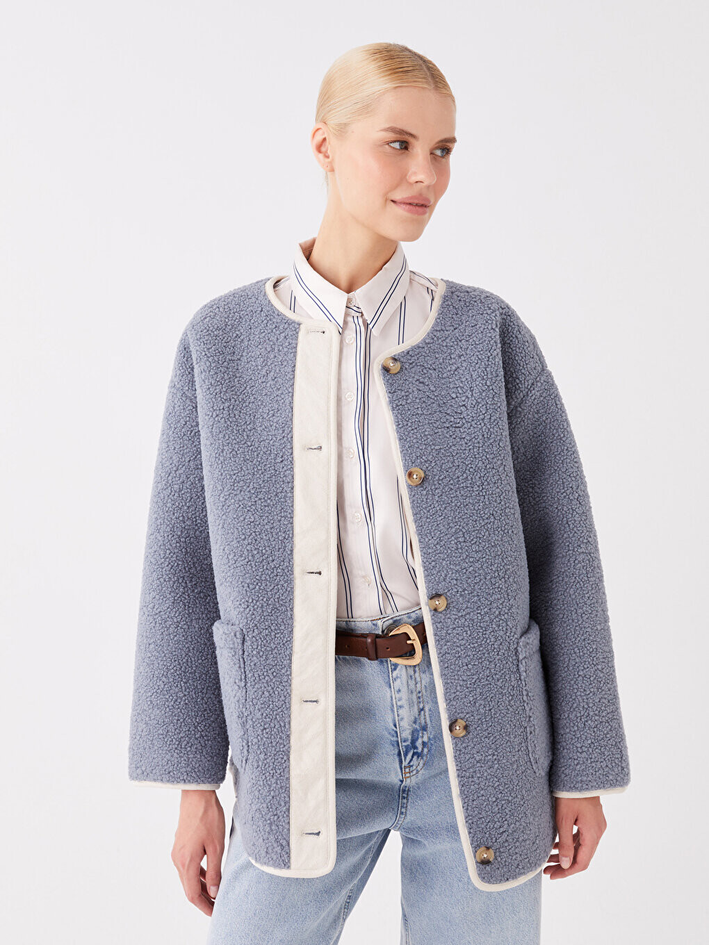

Женское однотонное плюшевое пальто с круглым вырезом LCW Modest