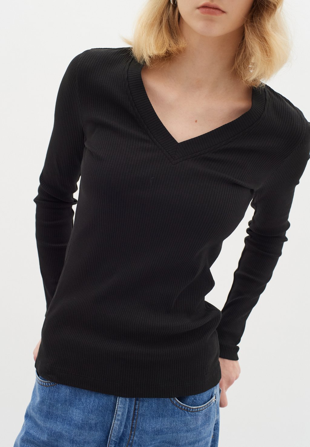 Вязаный свитер DAGNA V-NECK InWear, цвет black