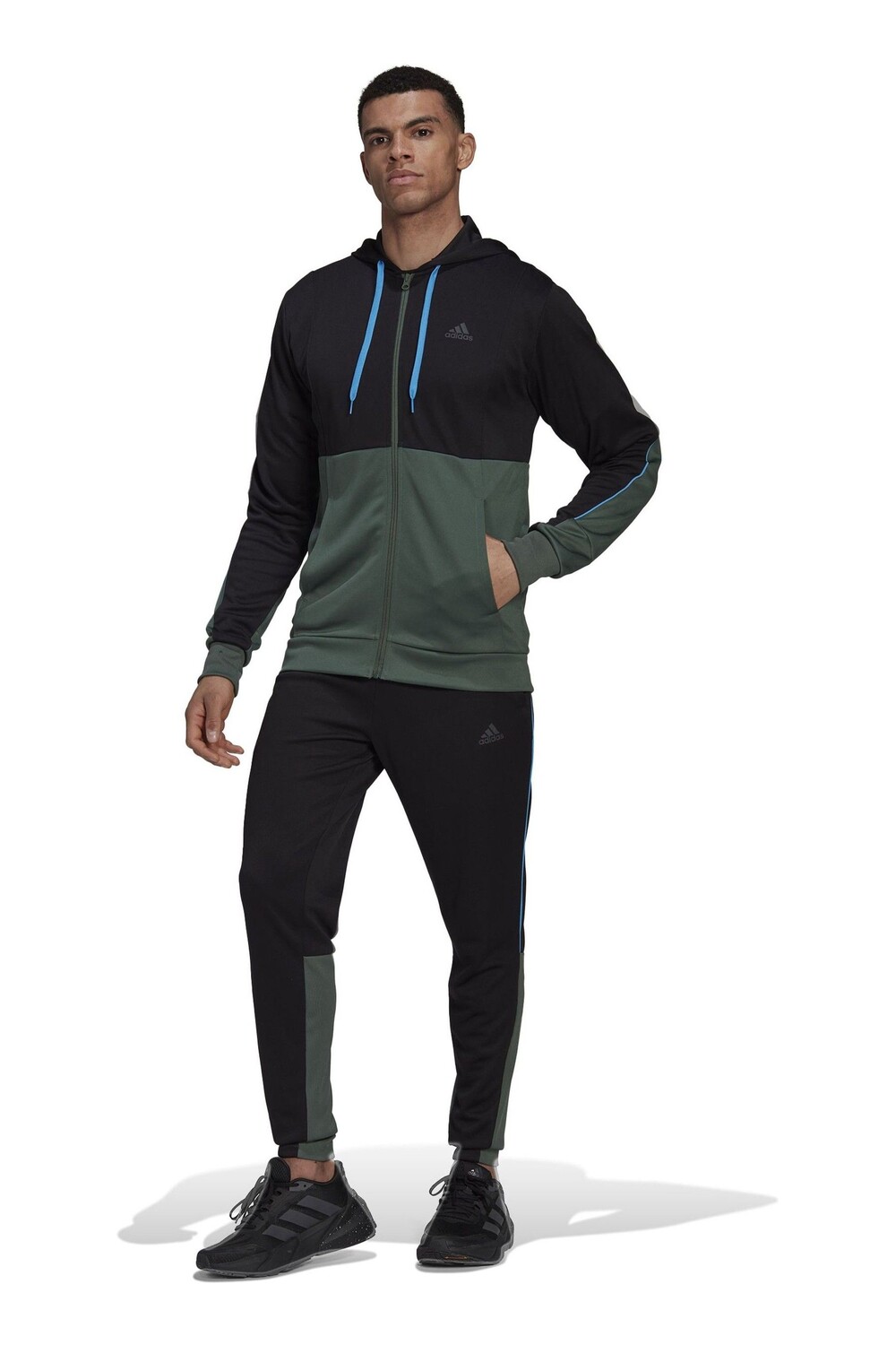 

Спортивный костюм AEROREADY в рубчик adidas, черный