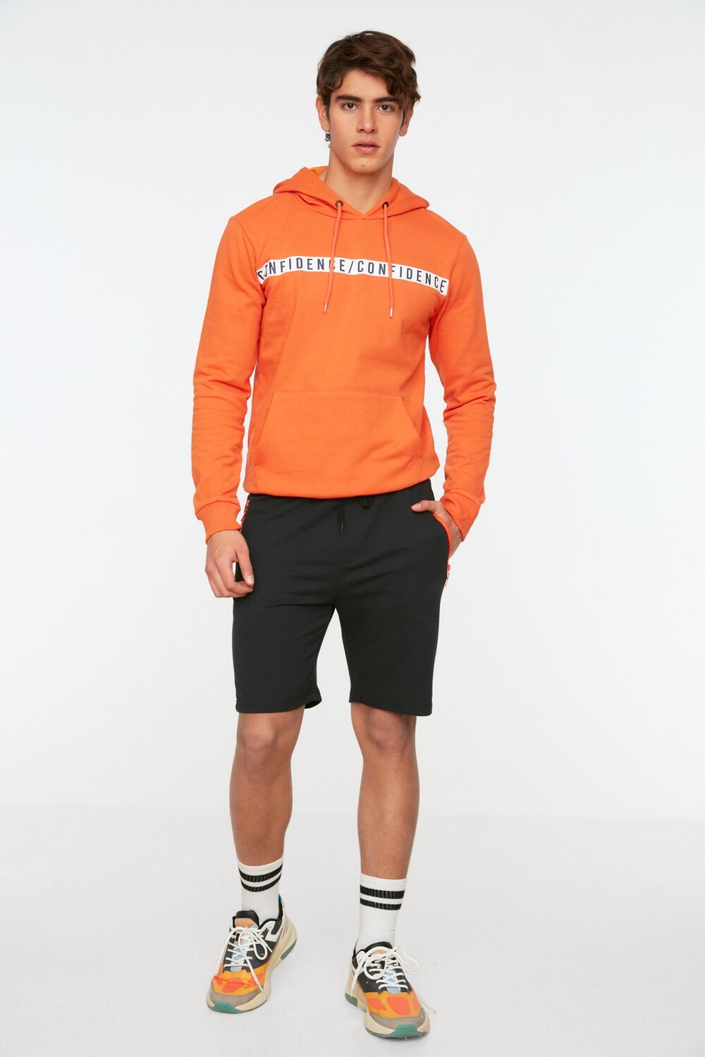 

Шорты мужские Trendyol TMNSS21SR0140, черный