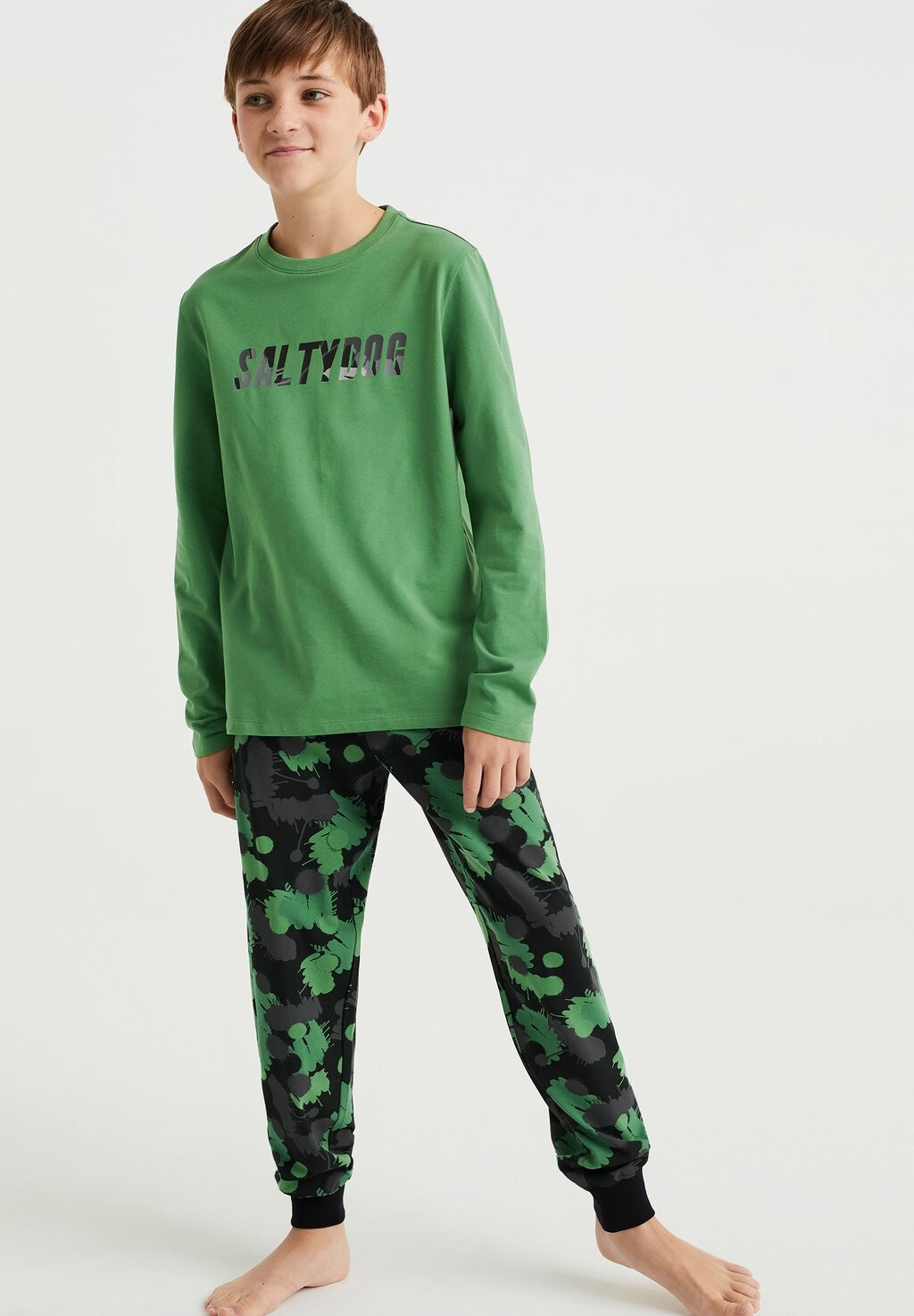 

Пижамы WE Fashion, зеленый