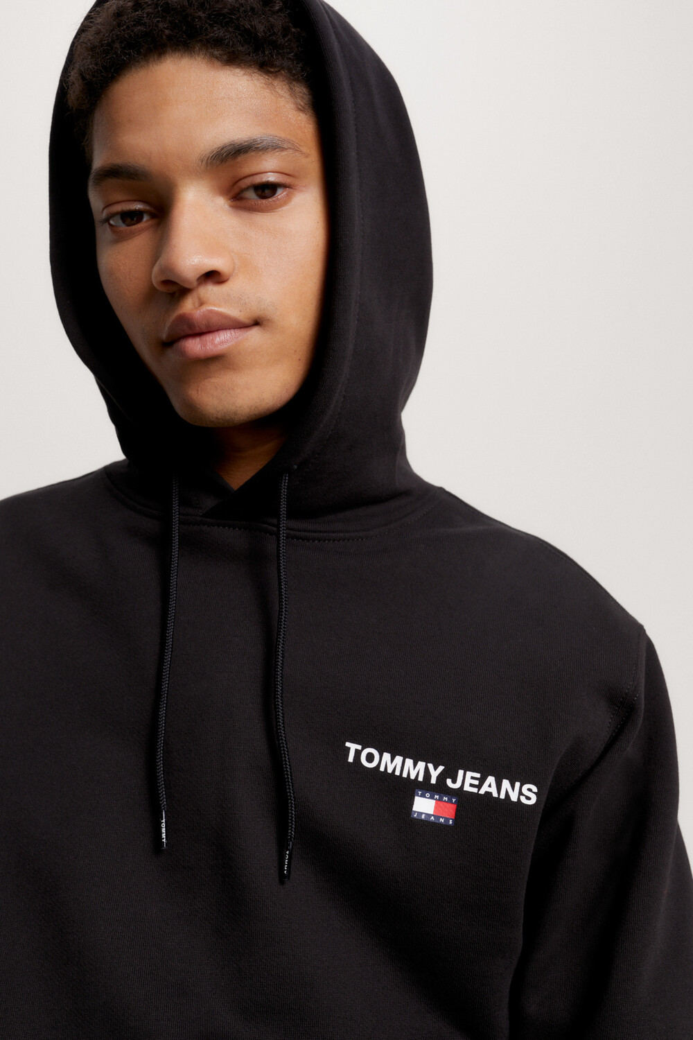 

Толстовка - Черный - Классический крой Tommy Jeans, черный