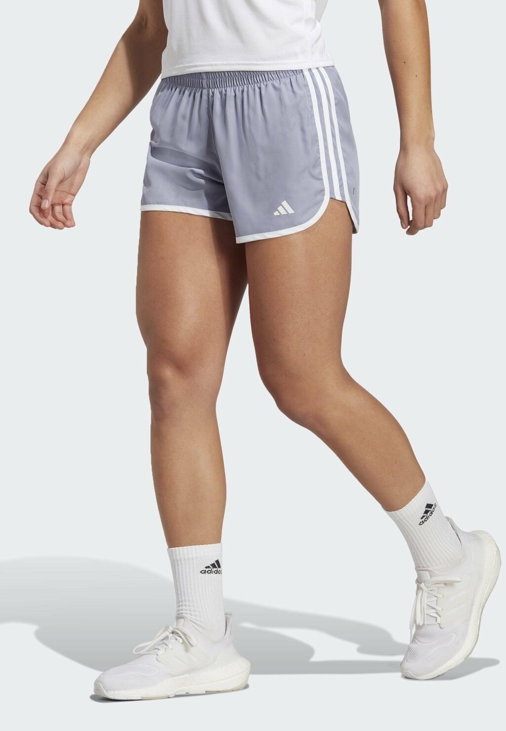 

Спортивные шорты Adidas