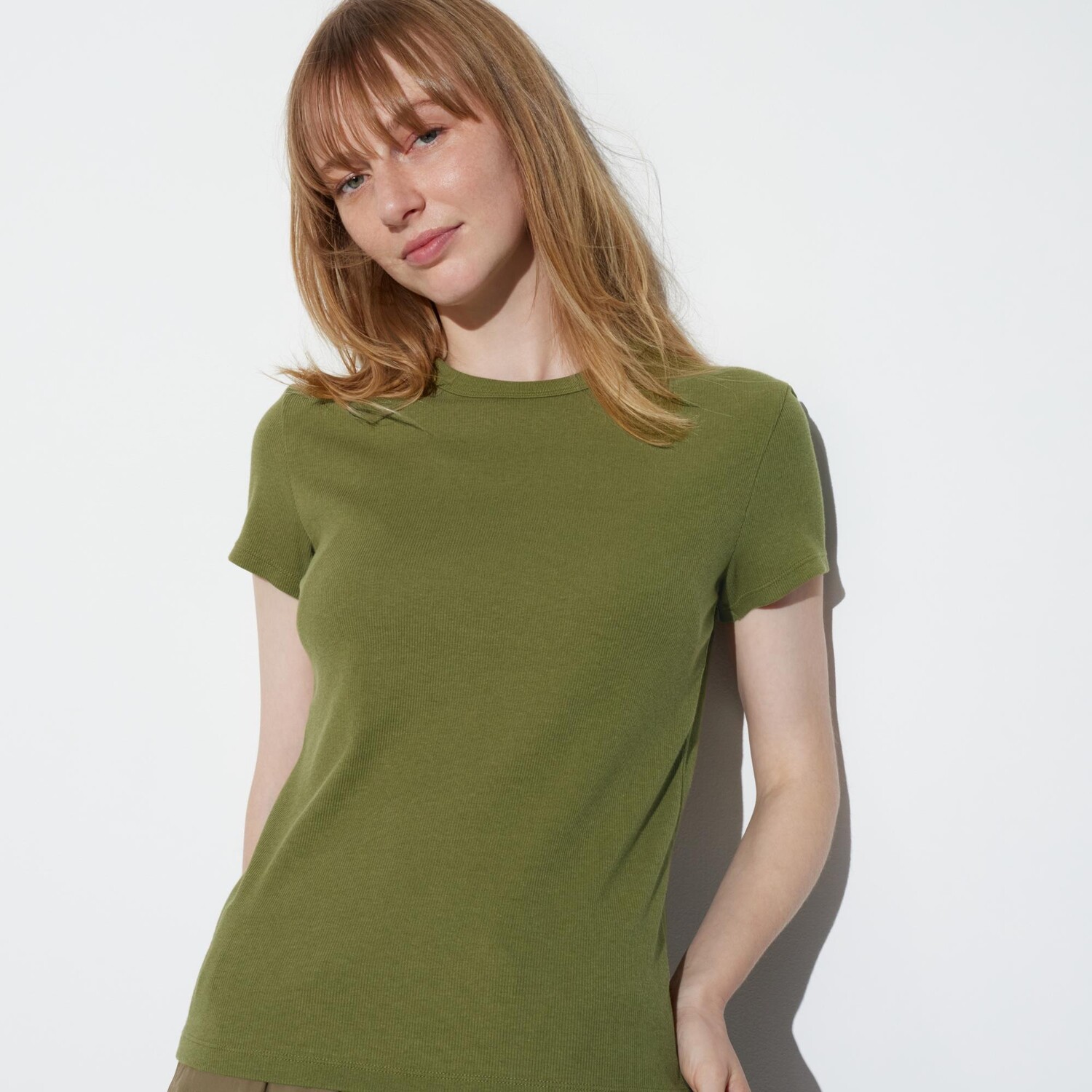 

Футболка Uniqlo в ребруску с короткими рукавами, оливковый, Зеленый