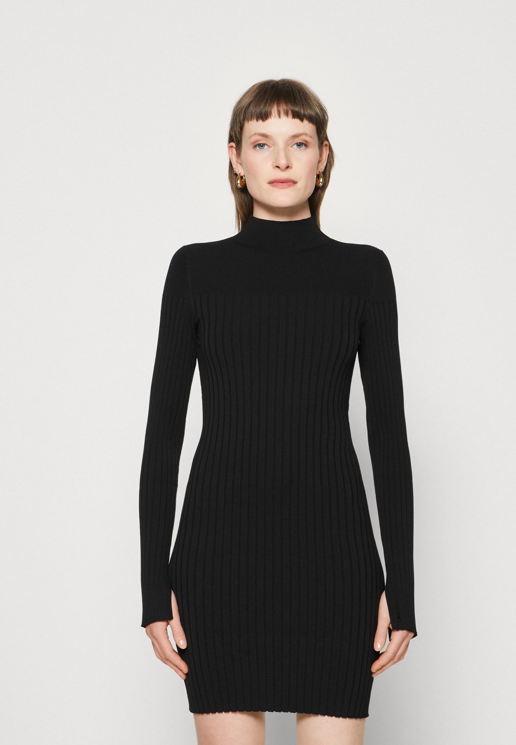 Платье-футляр Calvin Klein, черный